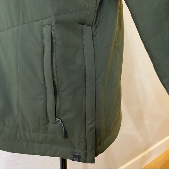 Mountain Hardwear Escape Insulated Pullover - Picture 3 of 8